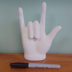 Ily Hand