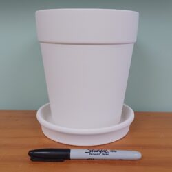 Med. Flower Pot W/Tray